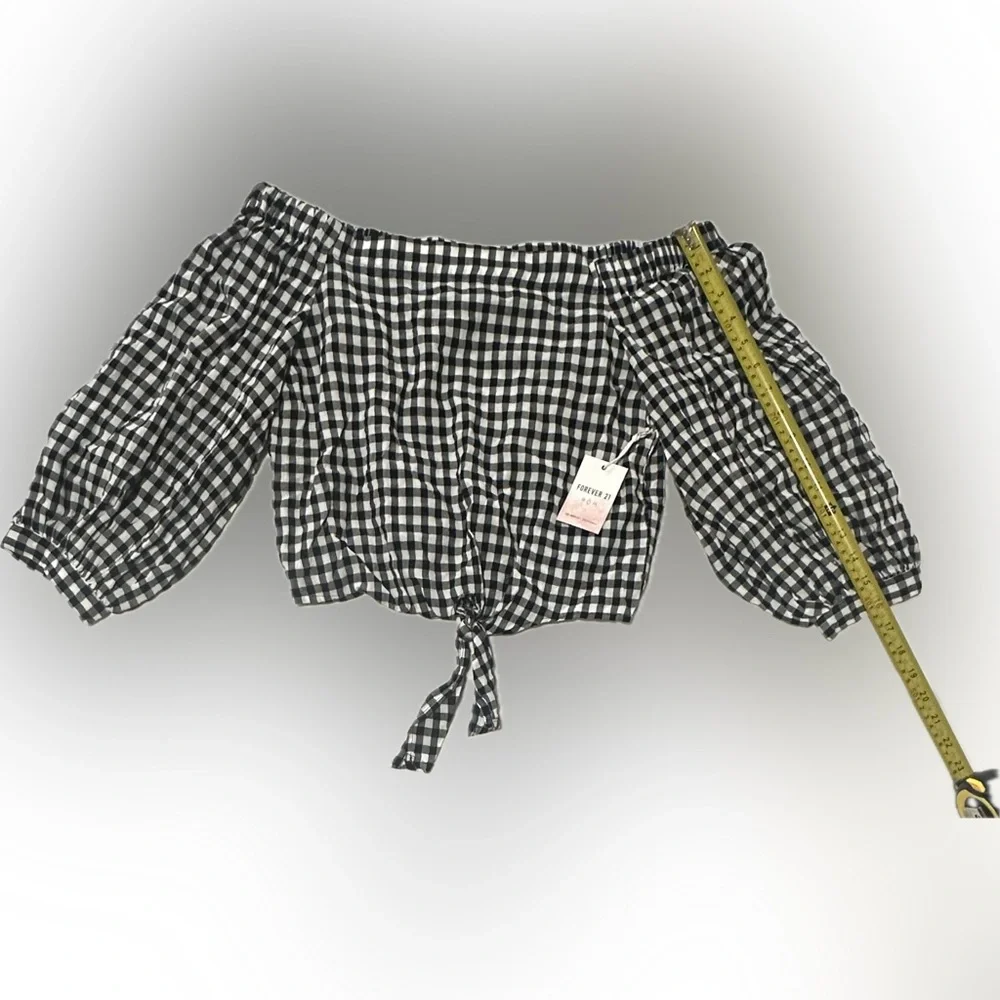 Forever 21 Cropped Buffalo Check Peasant Top w/Tie Front-Size Medium (NWT) - Picture 7 of 9
